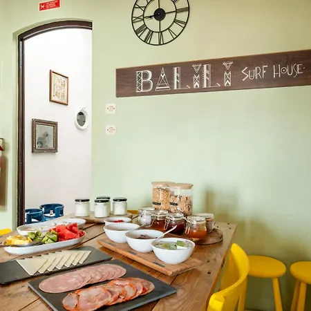 Balili Surf House Pensjonat