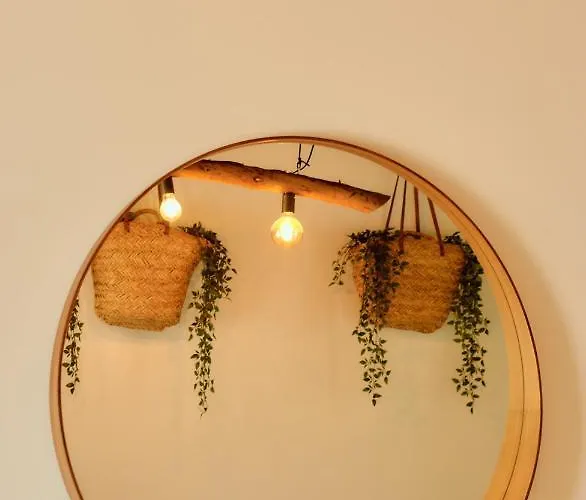 Balili Surf House 2*