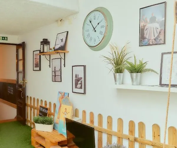 Balili Surf House 2* Baleal