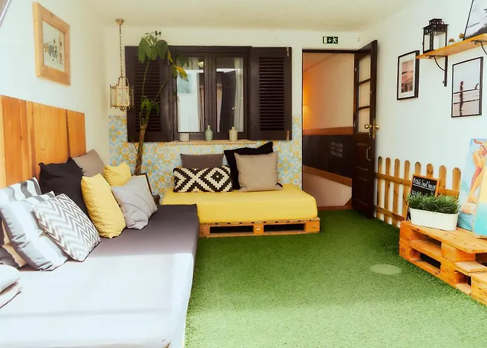 Balili Surf House Pensjonat 2*