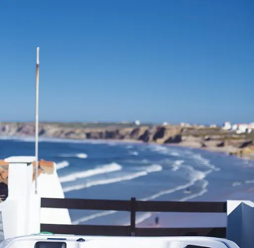 Balili Surf House Pensjonat